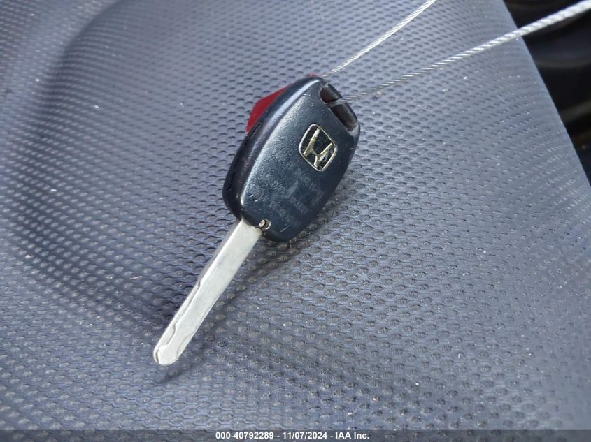 2013 HONDA FIT VIN: JHMGE8G55DC013782