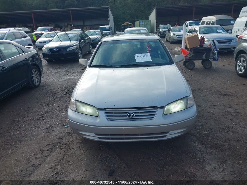 1999 Toyota Camry Le V6 VIN: 4T1BF22K2XU089036 Lot: 40792543