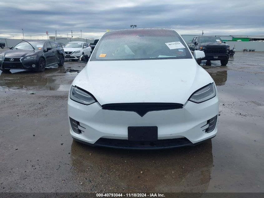 2016 Tesla Model X 60D/70D/75D/90D/P100D VIN: 5YJXCBE22GF014988 Lot: 40793044