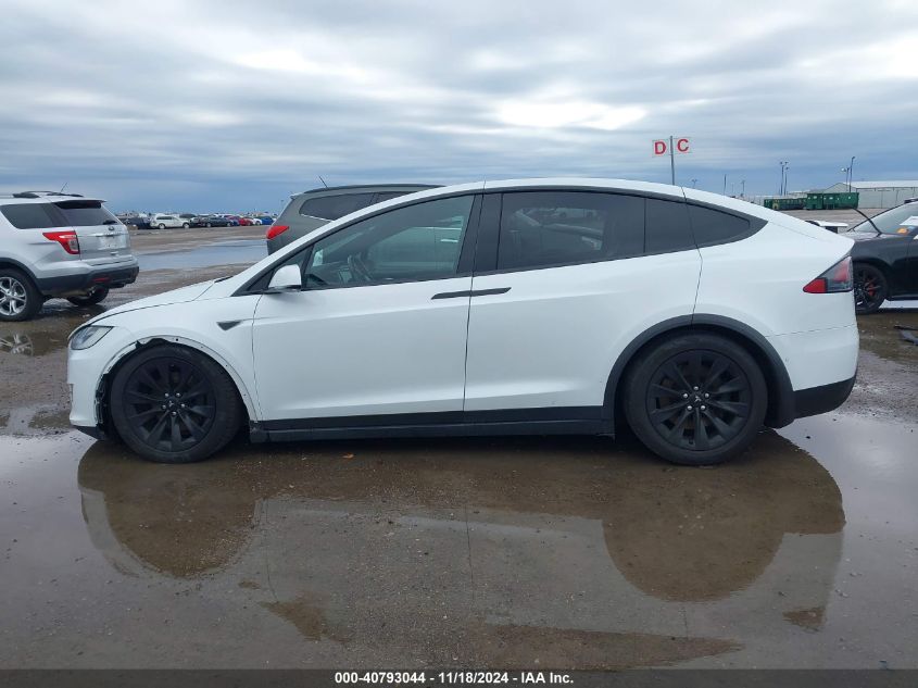 2016 Tesla Model X 60D/70D/75D/90D/P100D VIN: 5YJXCBE22GF014988 Lot: 40793044