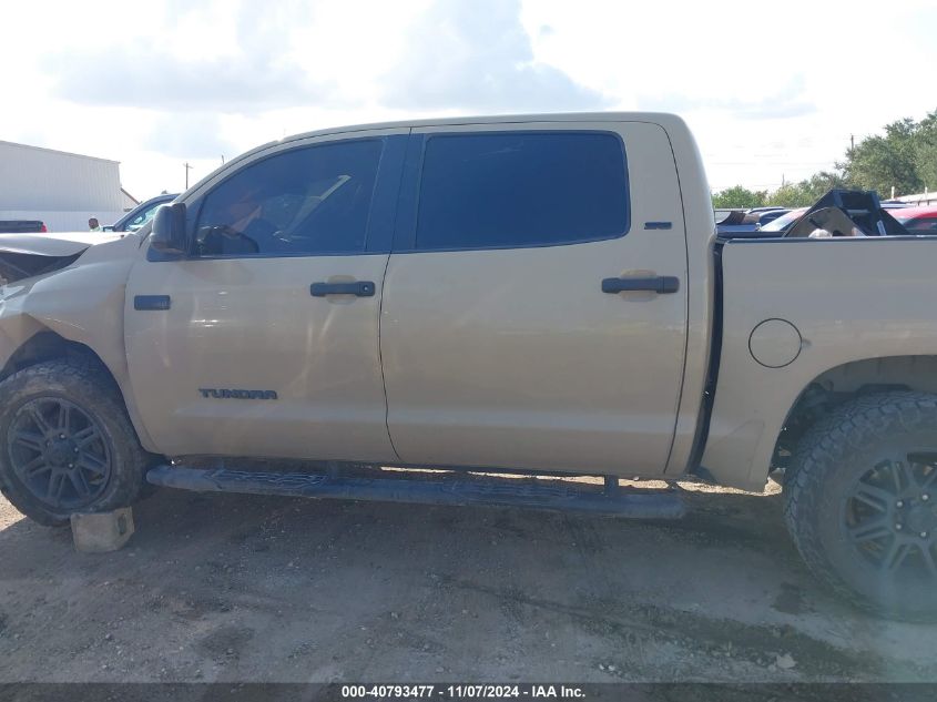 2017 Toyota Tundra Sr5 5.7L V8 VIN: 5TFDW5F1XHX654598 Lot: 40793477