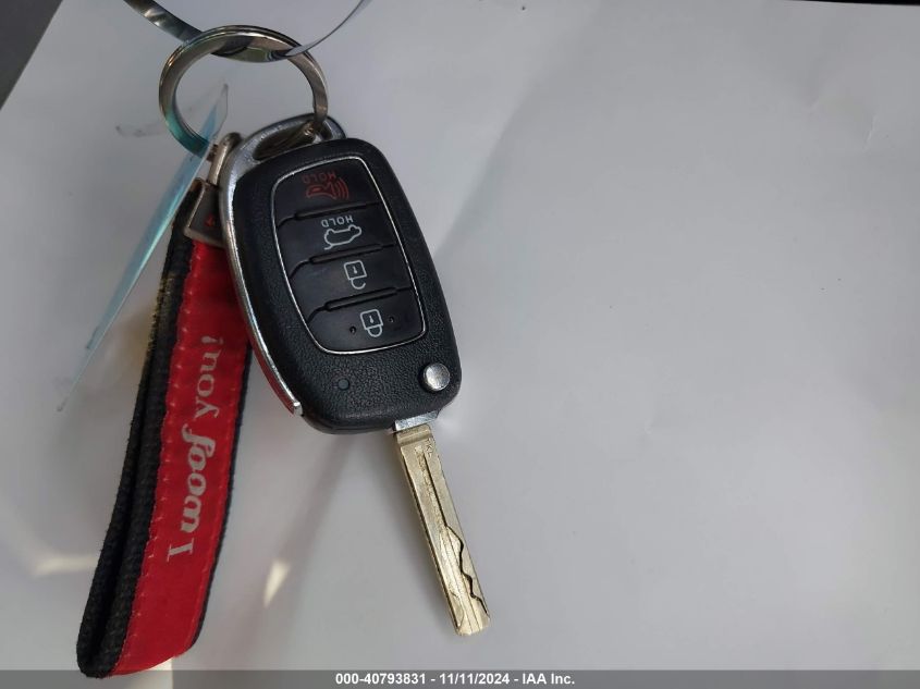 VIN KM8J23A4XLU076058 2020 HYUNDAI TUCSON SE