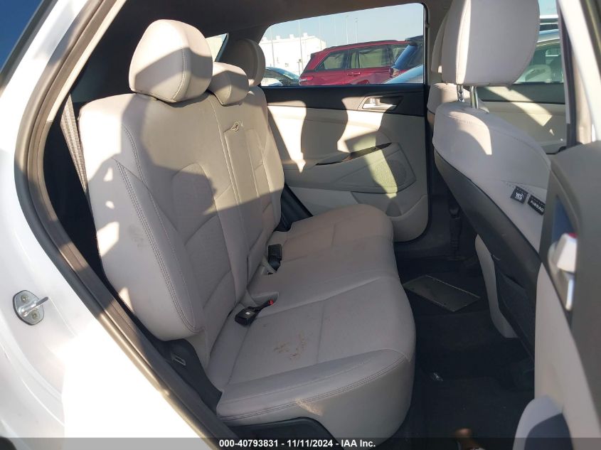 VIN KM8J23A4XLU076058 2020 HYUNDAI TUCSON SE