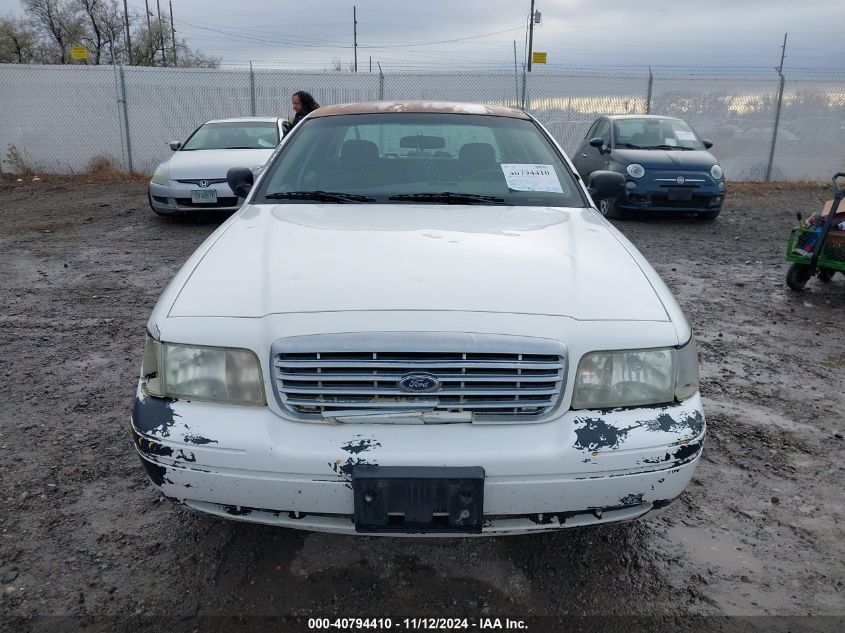 2004 Ford Police Interceptor Base W/3.27 Axle/Ngv Base W/3.27 Axle/Police VIN: 2FAHP71W34X135092 Lot: 40794410