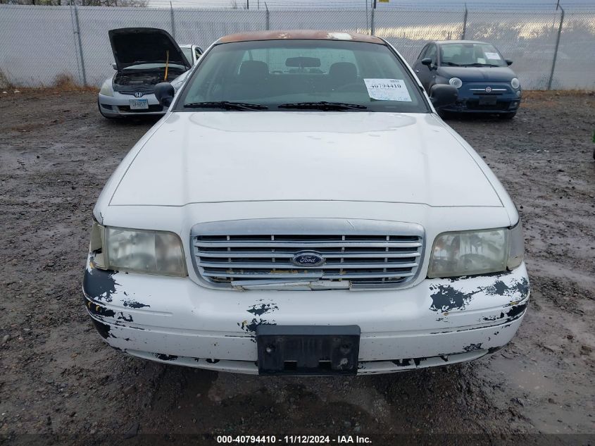 2004 Ford Police Interceptor Base W/3.27 Axle/Ngv Base W/3.27 Axle/Police VIN: 2FAHP71W34X135092 Lot: 40794410