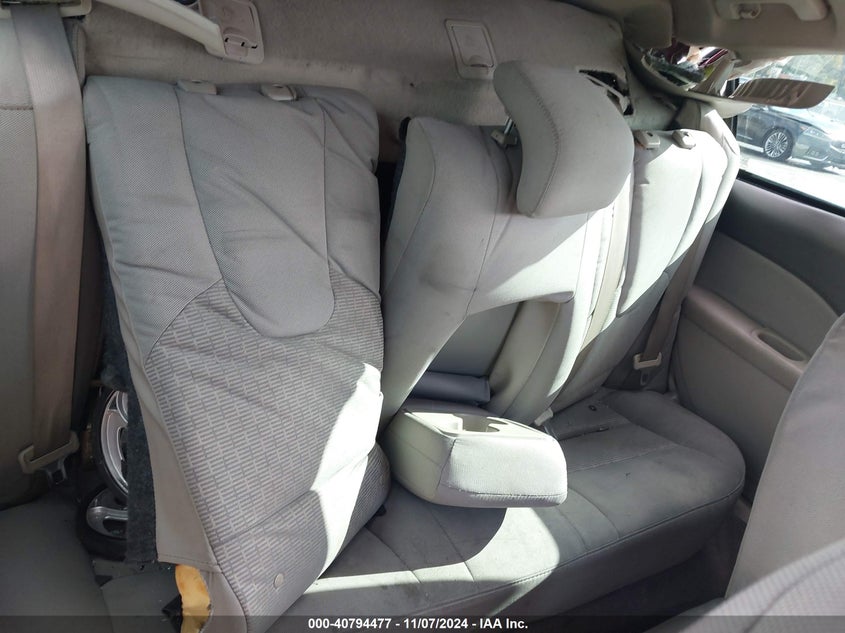 2011 FORD FUSION VIN: 3FAHP0HA8BR319134