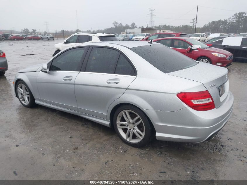 2013 Mercedes-Benz C 300 Luxury 4Matic/Sport 4Matic VIN: WDDGF8AB2DG880777 Lot: 40794526