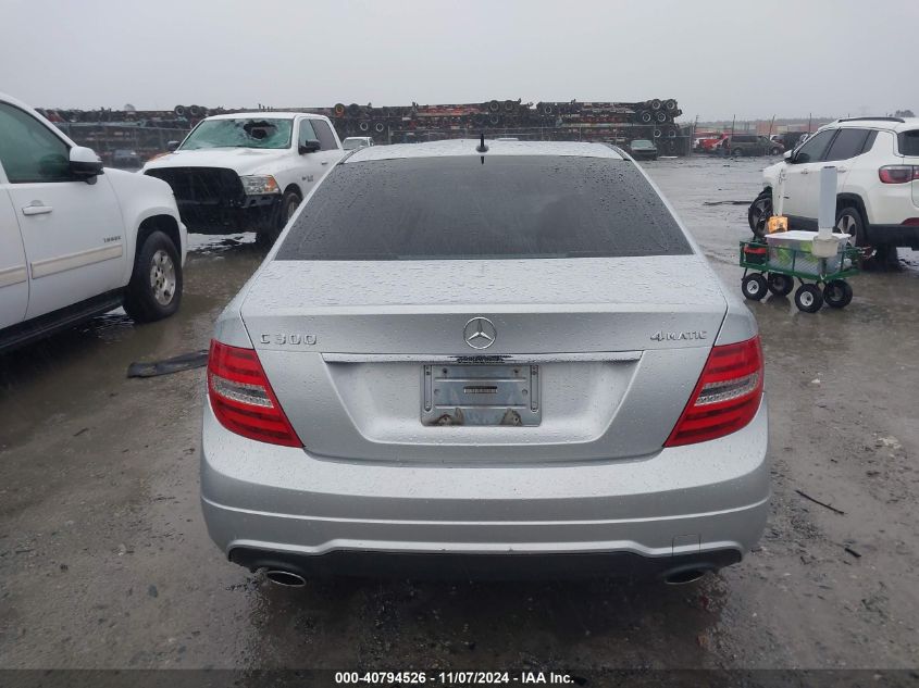 2013 Mercedes-Benz C 300 Luxury 4Matic/Sport 4Matic VIN: WDDGF8AB2DG880777 Lot: 40794526