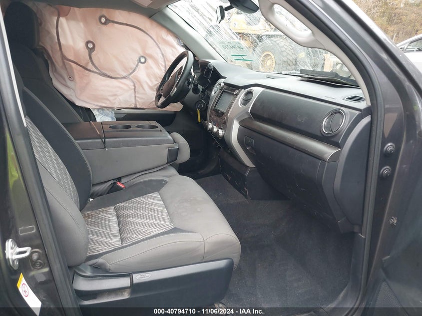 2018 TOYOTA TUNDRA VIN: 5TFUY5F17JX685193