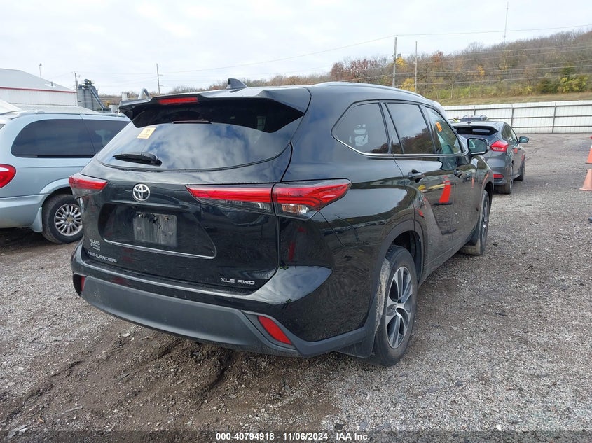 2022 TOYOTA HIGHLANDER VIN: 5TDGZRBH7NS564695