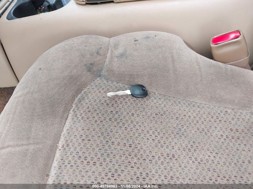 2000 Chevrolet Tahoe All New Ls VIN: 1GNEC13T7YJ198176 Lot: 40794963