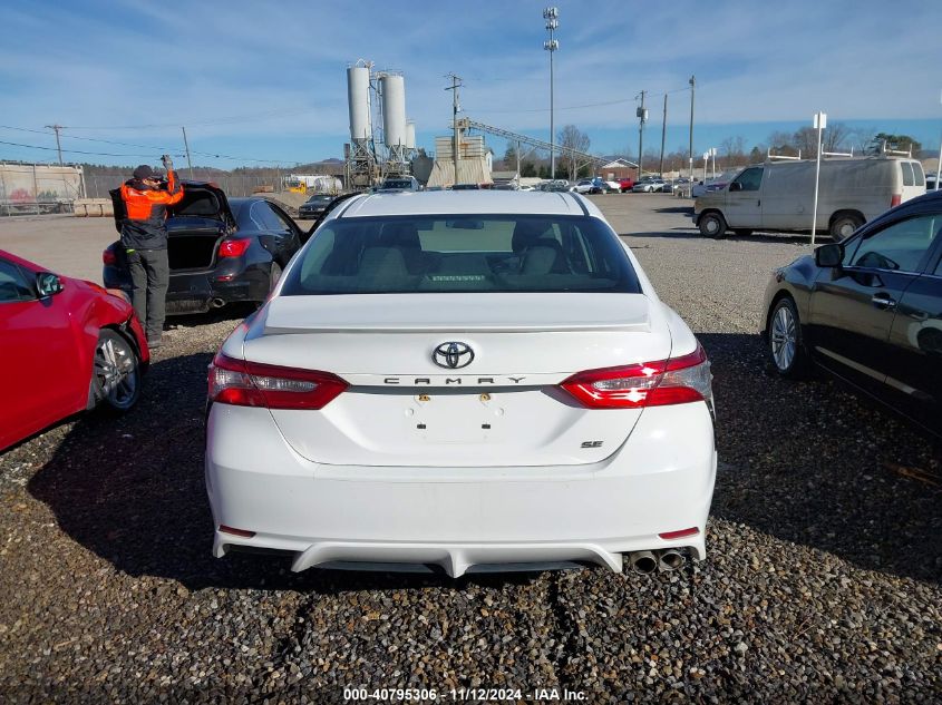 2018 Toyota Camry Se VIN: 4T1B11HKXJU054686 Lot: 40795306