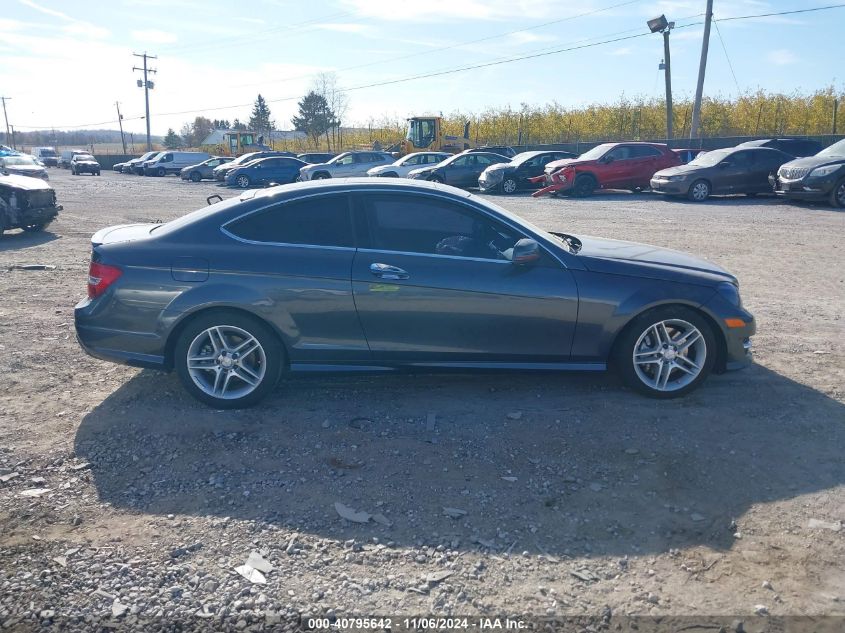 2013 Mercedes-Benz C 350 Sport 4Matic VIN: WDDGJ8JB7DF985075 Lot: 40795642