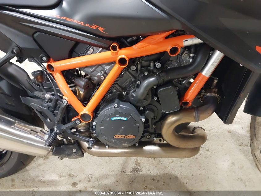 2020 Ktm 1290 Super Duke R VIN: VBKV39401LM925748 Lot: 40795664