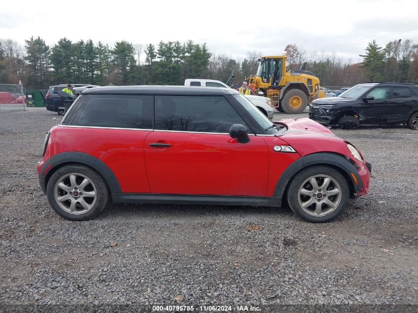 2008 Mini Cooper S VIN: WMWMF73538TT93547 Lot: 40795785