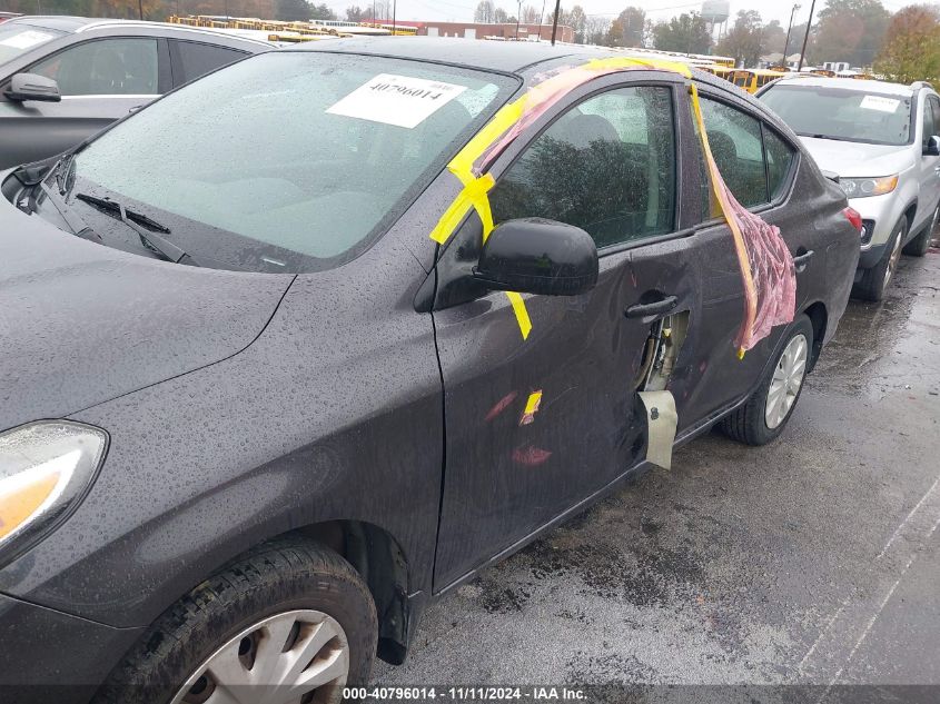 2015 Nissan Versa 1.6 S+ VIN: 3N1CN7AP4FL818011 Lot: 40796014