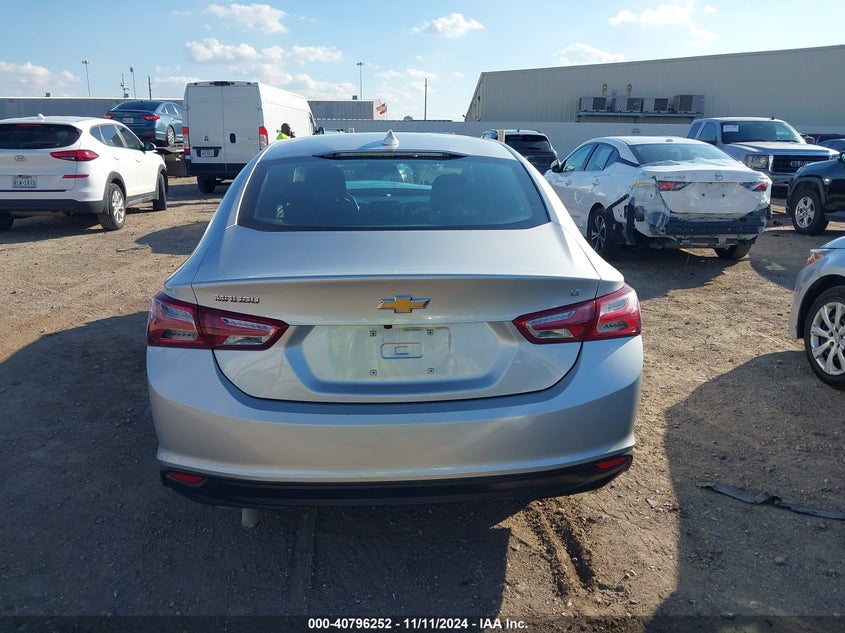 2022 Chevrolet Malibu (VIN: 1G1ZD5ST1NF171207)