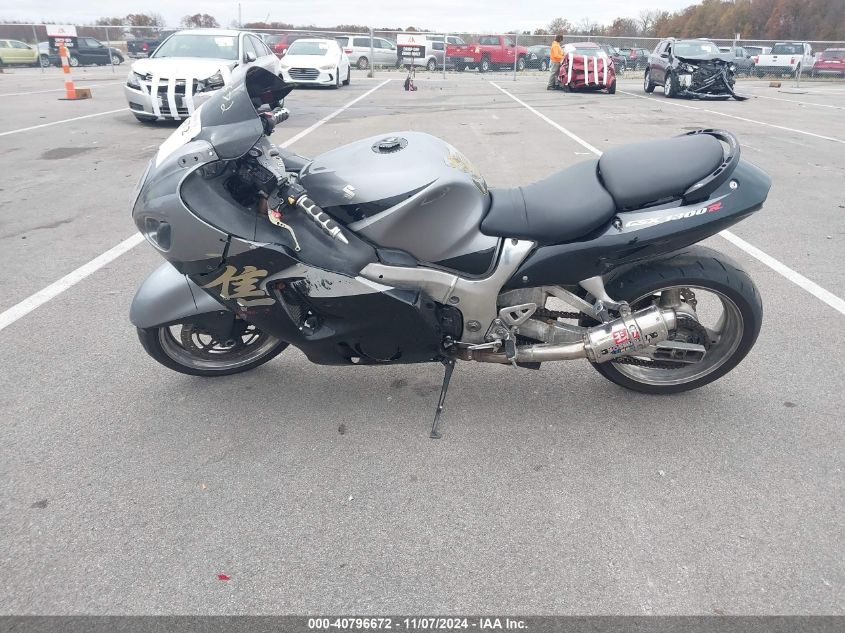 2005 Suzuki Gsx1300 Rk5 VIN: JS1GW71A552105880 Lot: 40796672