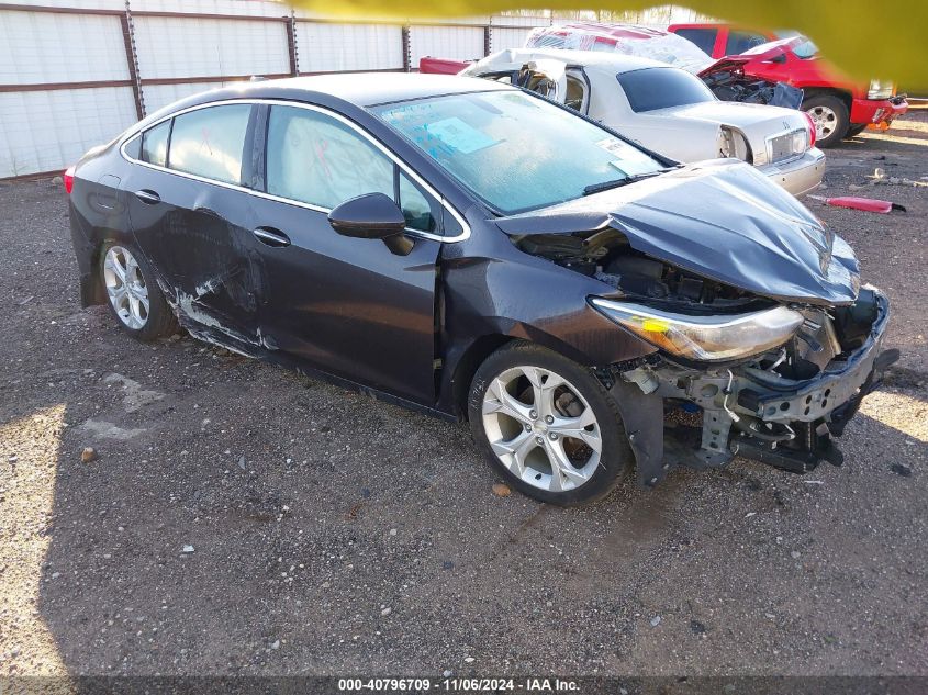 2017 Chevrolet Cruze, Premier...