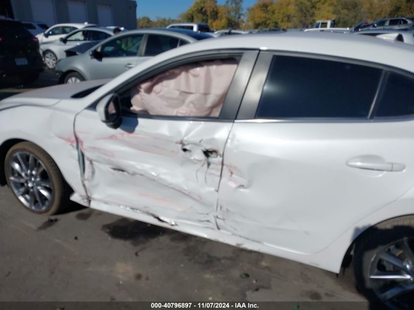 2018 MAZDA MAZDA3 TOURING - 3MZBN1V37JM172556