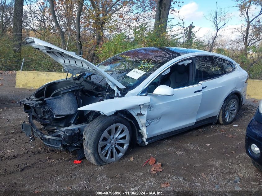 2020 Tesla Model X Long Range Dual Motor All-Wheel Drive/Long Range Plus Dual Motor All-Wheel Drive VIN: 5YJXCAE25LF300161 Lot: 40796898