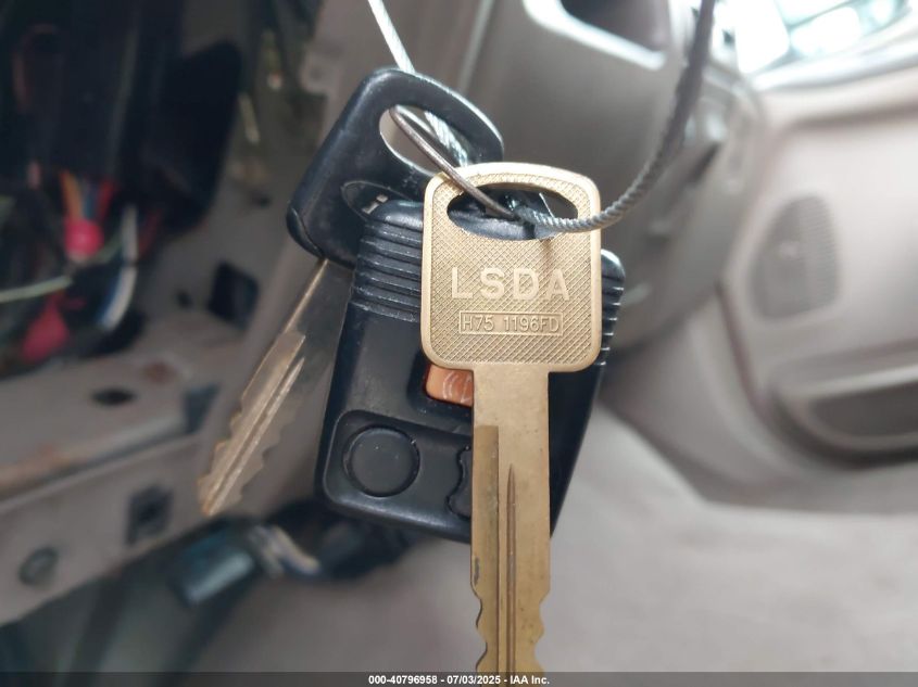 2002 Ford F-350 VIN: 1FTSW31F12EA05175 Lot: 40796958