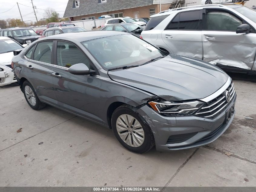 2019 Volkswagen Jetta 1.4T R-Line/1.4T S/1.4T Se VIN: 3VWC57BU9KM084582 Lot: 40797364