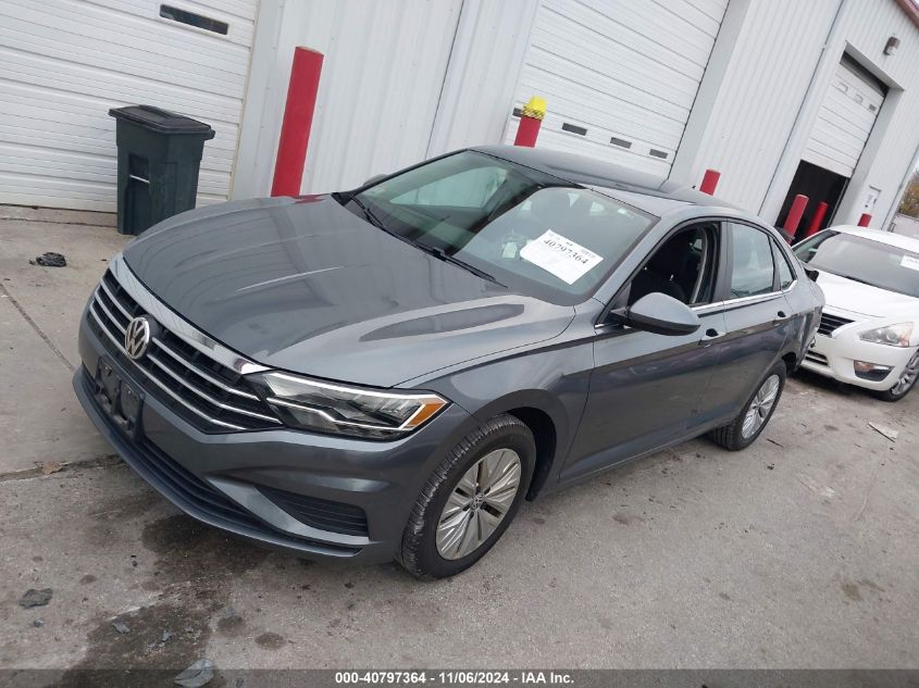 2019 Volkswagen Jetta 1.4T R-Line/1.4T S/1.4T Se VIN: 3VWC57BU9KM084582 Lot: 40797364