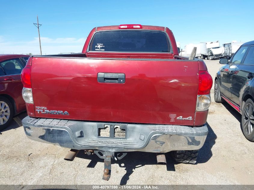 2008 Toyota Tundra Sr5 5.7L V8 VIN: 5TFDV54168X047233 Lot: 40797598