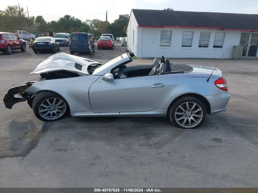 2007 Mercedes-Benz Slk 350 VIN: WDBWK56F57F160913 Lot: 40797625