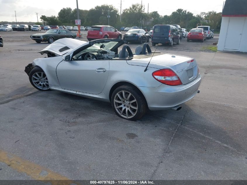 2007 Mercedes-Benz Slk 350 VIN: WDBWK56F57F160913 Lot: 40797625