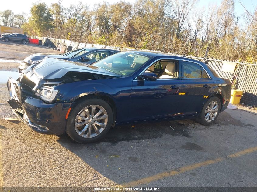 2015 Chrysler 300 Limited VIN: 2C3CCARG6FH808467 Lot: 40797834