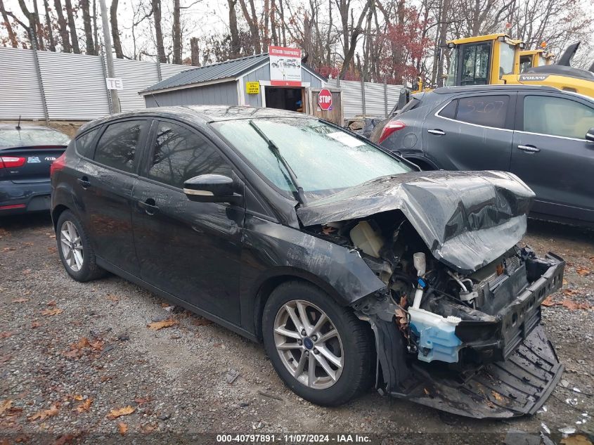 VIN 1FADP3K27FL381453 2015 Ford Focus, SE no.1