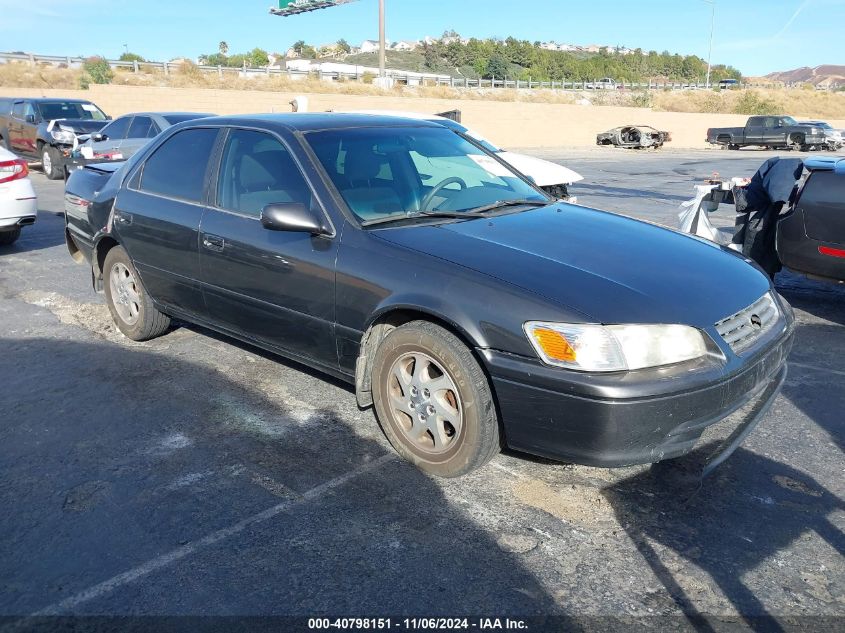 2000 Toyota Camry Le V6/Xle V6 VIN: JT2BF22K3Y0265663 Lot: 40798151