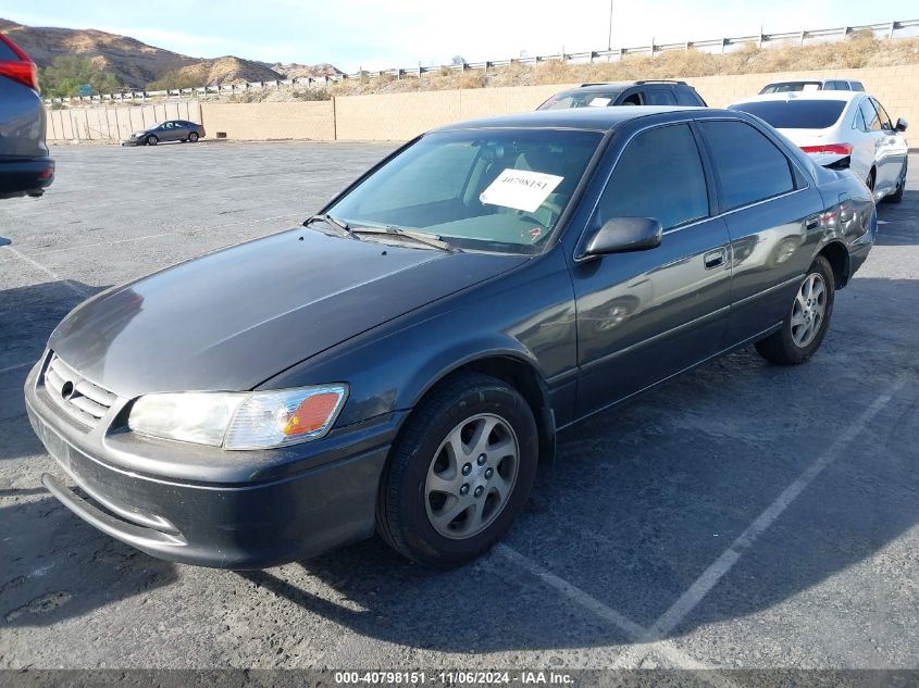 2000 Toyota Camry Le V6/Xle V6 VIN: JT2BF22K3Y0265663 Lot: 40798151