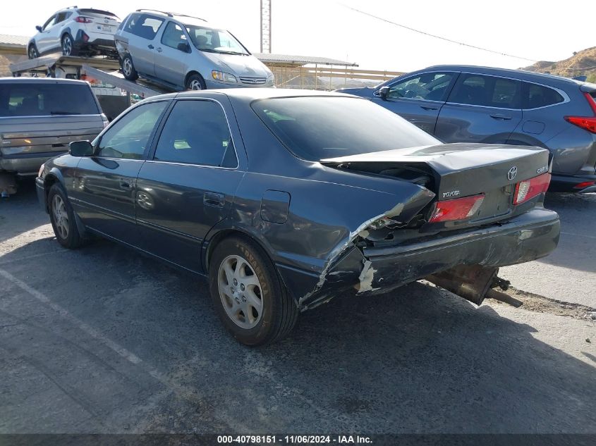 2000 Toyota Camry Le V6/Xle V6 VIN: JT2BF22K3Y0265663 Lot: 40798151