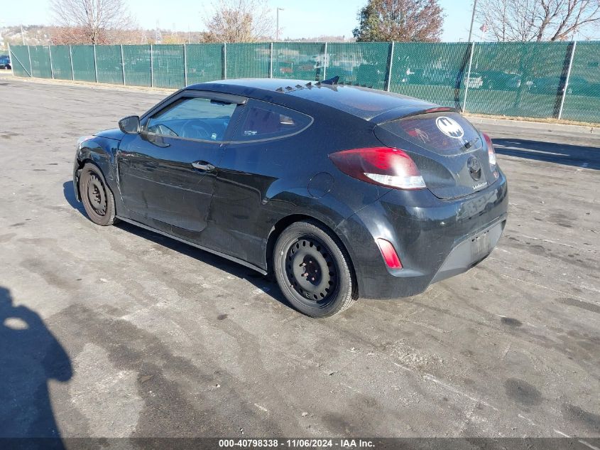 2014 Hyundai Veloster Re:flex W/Red VIN: KMHTC6AD5EU213501 Lot: 40798338