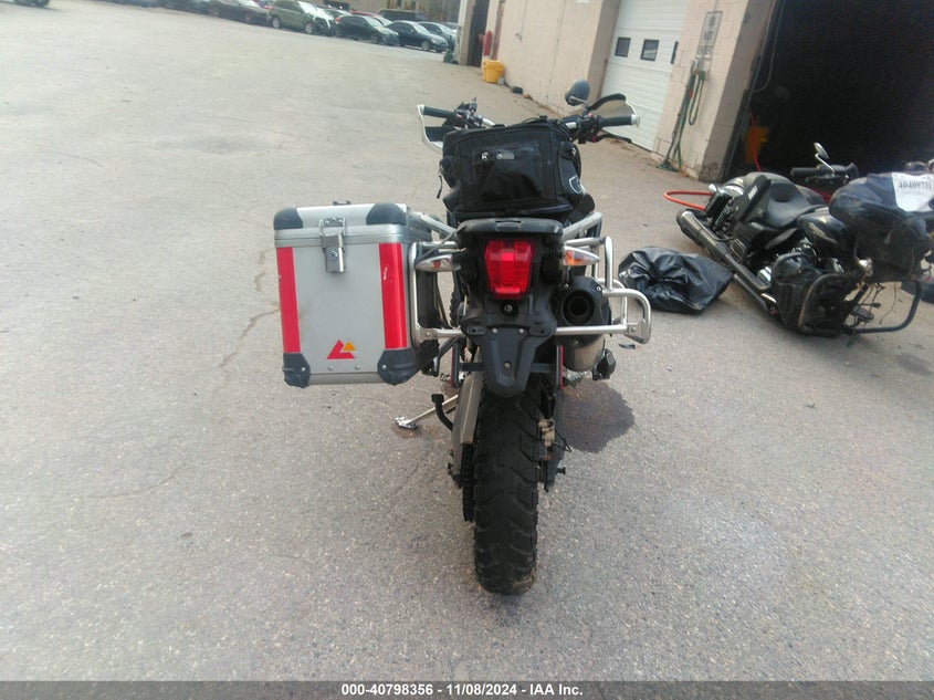 2011 TRIUMPH TIGER 800 VIN: SMTE06BF1BJ494958