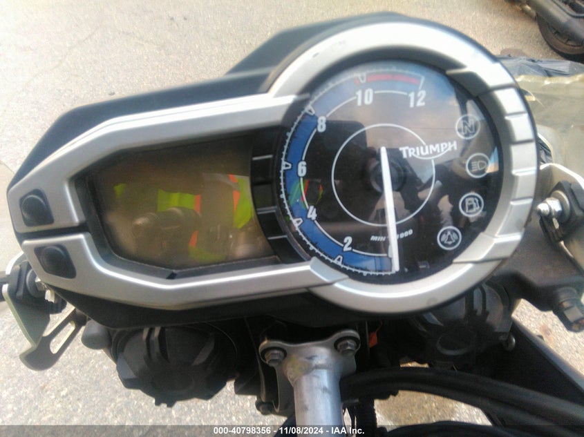 2011 TRIUMPH TIGER 800 VIN: SMTE06BF1BJ494958