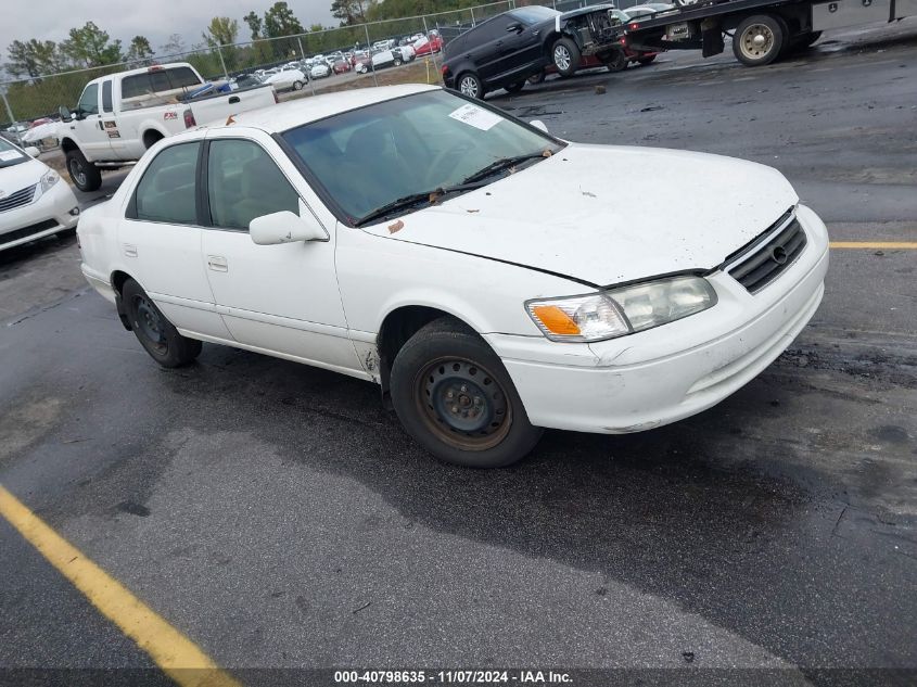 2000 Toyota Camry Le VIN: 4T1BG22K5YU752274 Lot: 40798635