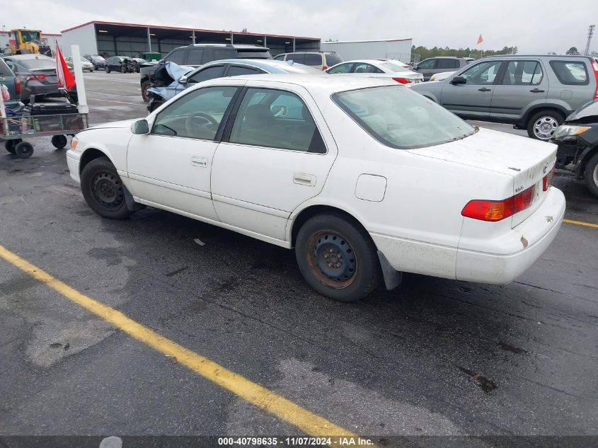 2000 Toyota Camry Le VIN: 4T1BG22K5YU752274 Lot: 40798635