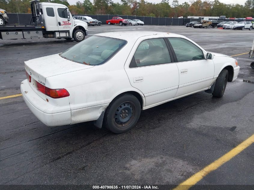 2000 Toyota Camry Le VIN: 4T1BG22K5YU752274 Lot: 40798635