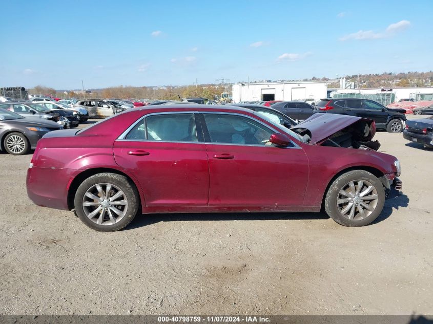 2015 Chrysler 300 Limited VIN: 2C3CCARG1FH808988 Lot: 40798759