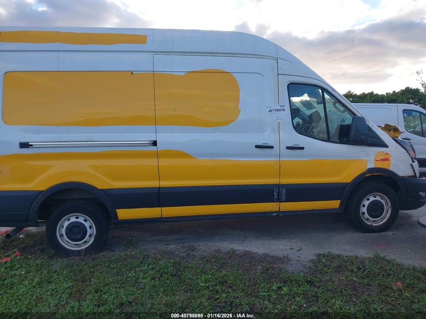 2020 Ford Transit-250 Cargo Van VIN: 1FTBR1X8XLKA56746 Lot: 40798898