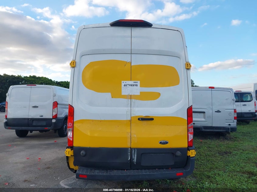 2020 Ford Transit-250 Cargo Van VIN: 1FTBR1X8XLKA56746 Lot: 40798898