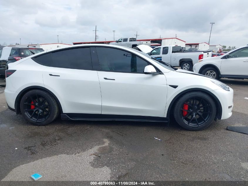 2022 Tesla Model Y Performance Dual Motor All-Wheel Drive VIN: 7SAYGDEF9NF394256 Lot: 40799063