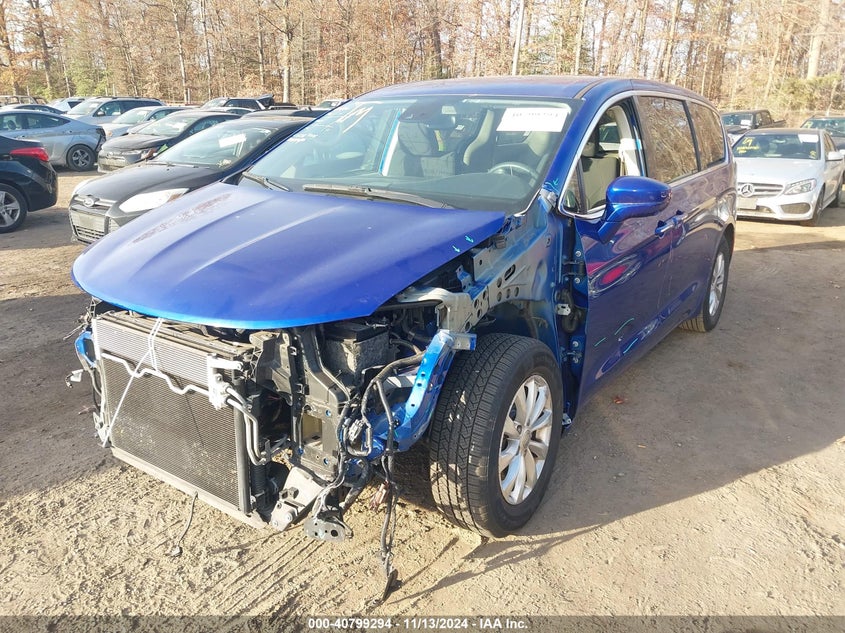 VIN 2C4RC1FG1LR102071 2020 CHRYSLER PACIFICA TOURING