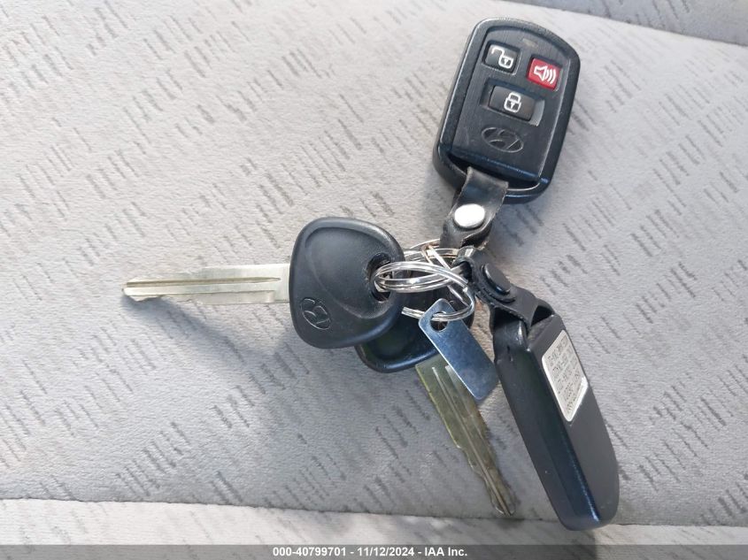 2005 Hyundai Elantra Gls/Gt VIN: KMHDN46D65U989793 Lot: 40799701