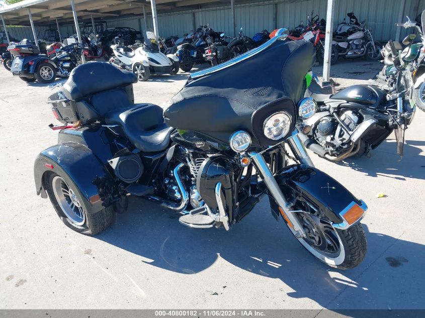 2011 Harley-Davidson Flhtcutg VIN: 1HD1MAM13BB856397 Lot: 40800182