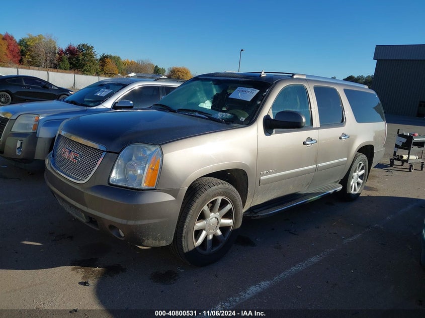 2011 GMC YUKON XL 1500 DENALI VIN: 1GKS2MEF0BR189811